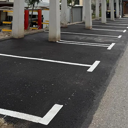 Moste - Modern With Pool, Ev Station & Free Parking ليوبليانا