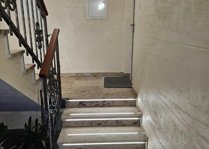 Moste - Modern With Pool, Ev Station & Free Parking Apartment *