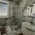 アパート Moste - Modern With Pool, Ev Station & Free Parking *