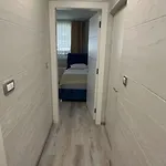 Moste - Modern With Pool, Ev Station & Free Parking アパート *