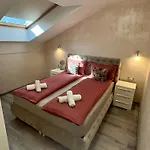 Moste - Modern With Pool, Ev Station & Free Parking