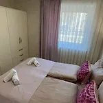 Moste - Modern With Pool, Ev Station & Free Parking Apartman *