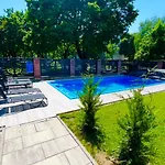 Moste - Modern With Pool, Ev Station & Free Parking アパート リュブリャナ