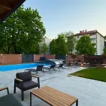 Moste - Modern With Pool, Ev Station & Free Parking