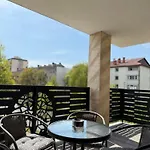 Moste - Modern With Pool, Ev Station & Free Parking Lägenhet