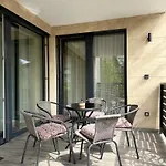 Moste - Modern With Pool, Ev Station & Free Parking דירה