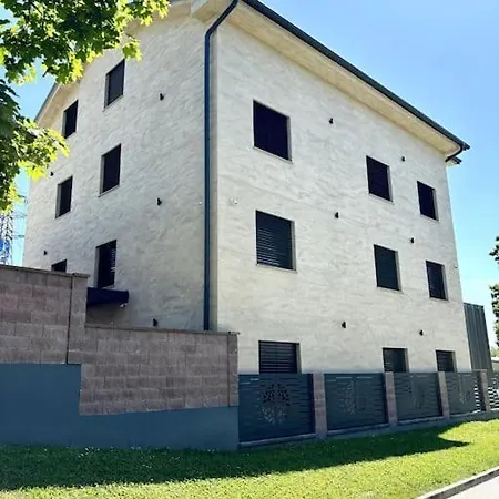 Villa Moste With Pool & Ev Station Apartment *