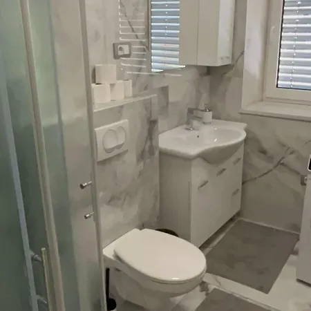 Villa Moste Ljubljana - Modern Apartments With Pool, Ev Station & Free Parking *