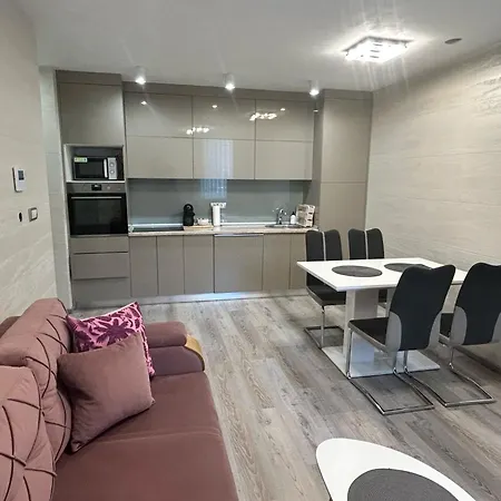 Villa Moste Ljubljana - Modern Apartments With Pool, Ev Station & Free Parking *