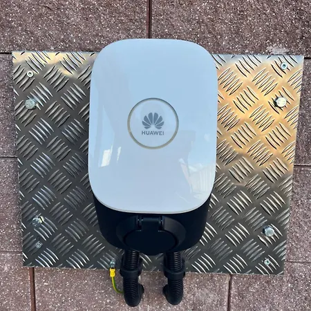 Villa Moste Ljubljana - Modern Apartments With Pool, Ev Station & Free Parking *