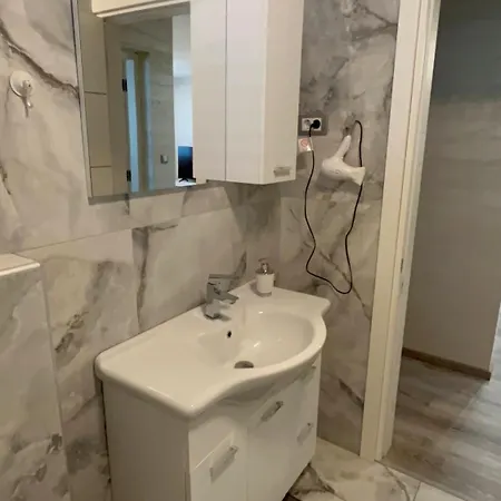 Апартаменти Villa Moste Ljubljana - Modern Apartments With Pool, Ev Station & Free Parking