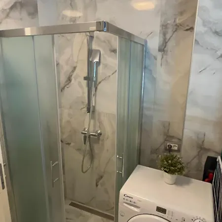 Villa Moste Ljubljana - Modern Apartments With Pool, Ev Station & Free Parking Apartament Lublana