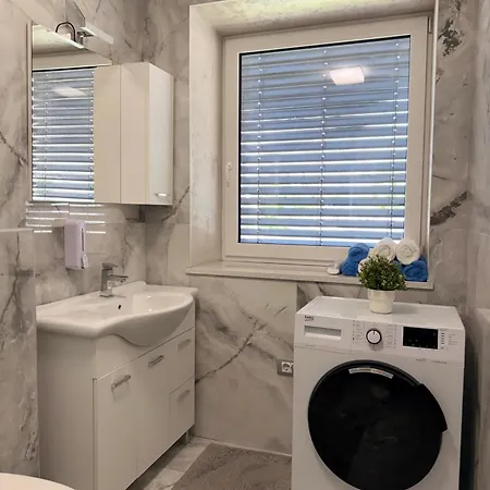 Moste - Modern With Pool, Ev Station & Free Parking Daire Ljubljana