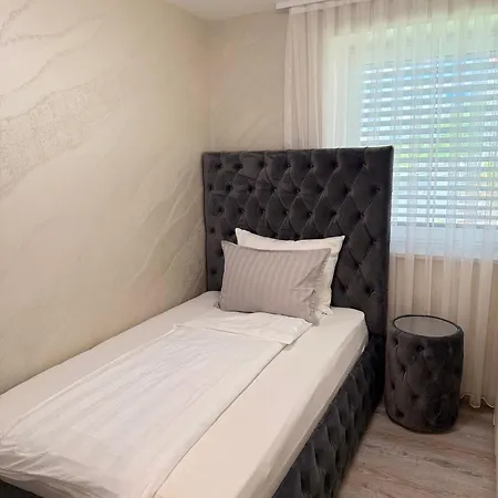 Moste - Modern With Pool, Ev Station & Free Parking *