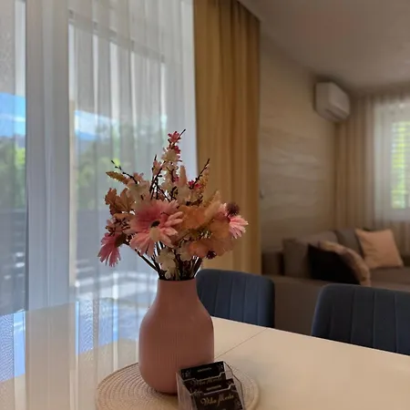 Moste - Modern With Pool, Ev Station & Free Parking Daire *