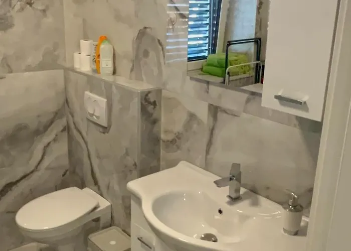 Moste - Modern With Pool, Ev Station & Free Parking * Lublana