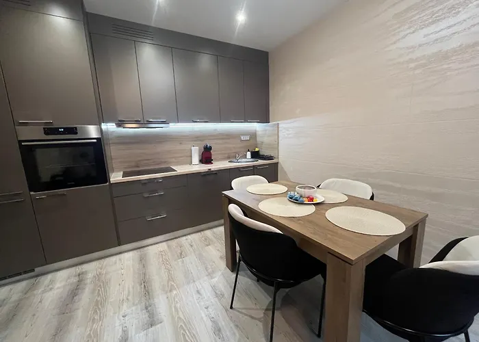 Moste - Modern With Pool, Ev Station & Free Parking