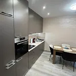 Moste - Modern With Pool, Ev Station & Free Parking Lublaň