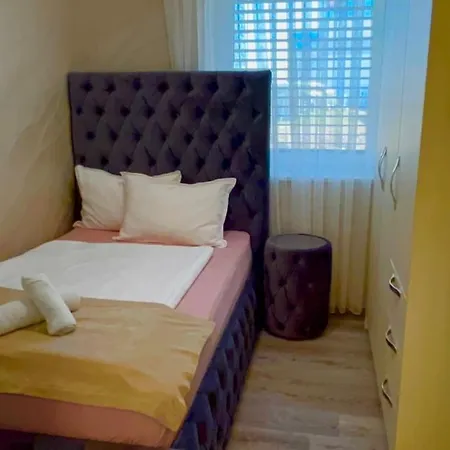 Moste - Modern With Pool, Ev Station & Free Parking Appartement *