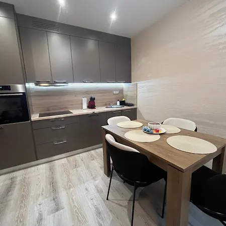 Moste - Modern With Pool, Ev Station & Free Parking