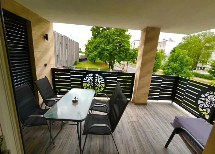 Moste - Modern With Pool, Ev Station & Free Parking Daire