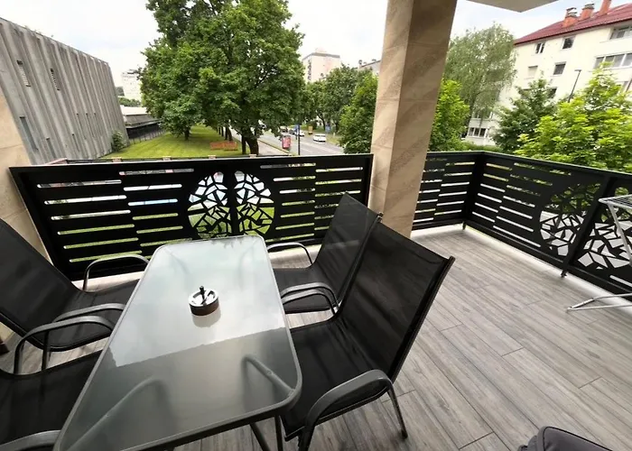 Moste - Modern With Pool, Ev Station & Free Parking